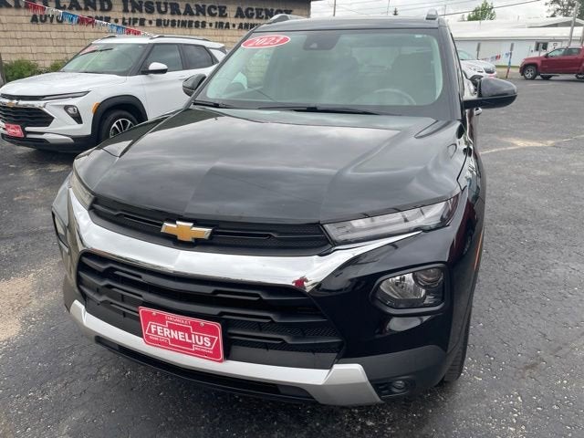 2023 Chevrolet Trailblazer LT in Mosaic Black Metallic — front three-quarter view